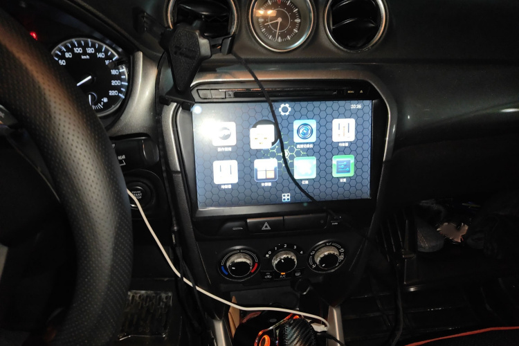 铃木 维特拉 2016款 1.4T 自动两驱精英型局部细节16