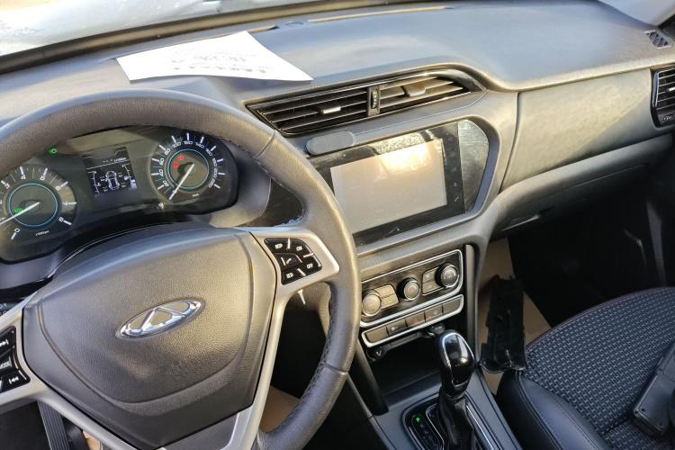 奇瑞 瑞虎3 2016款 1.6L CVT智尚版中控内饰7002