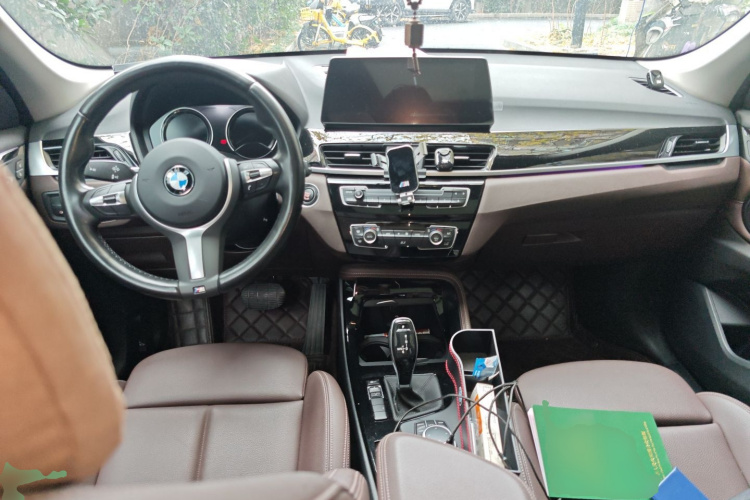 宝马X1 2020款 sDrive20Li 尊享型中控内饰12