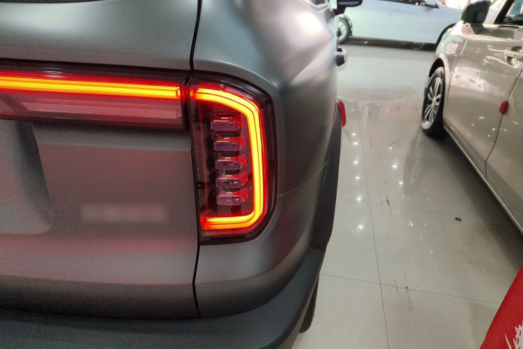 哈弗大狗 2026款 1.5T DCT边牧版车身外观9