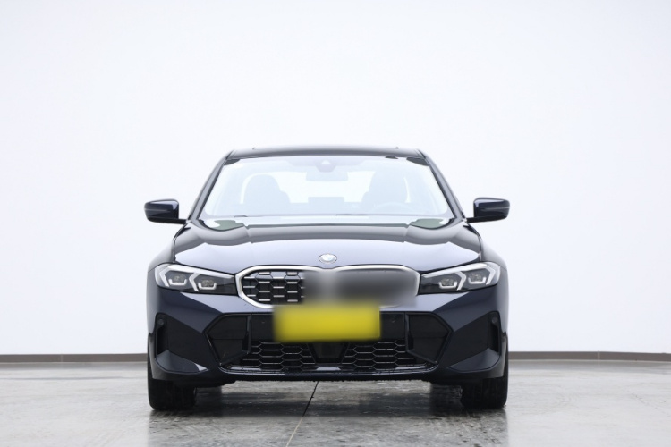 宝马3系 2025款 325i M运动套装车身外观6001