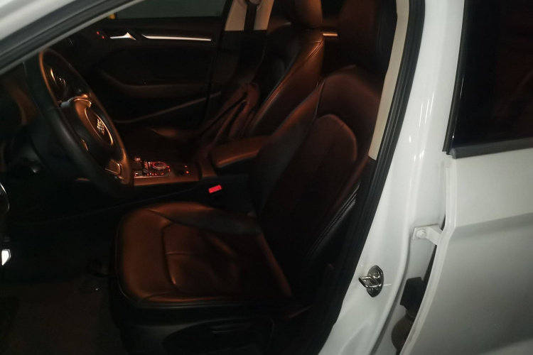 奥迪A3 2016款 Limousine 35 TFSI 进取型局部细节19