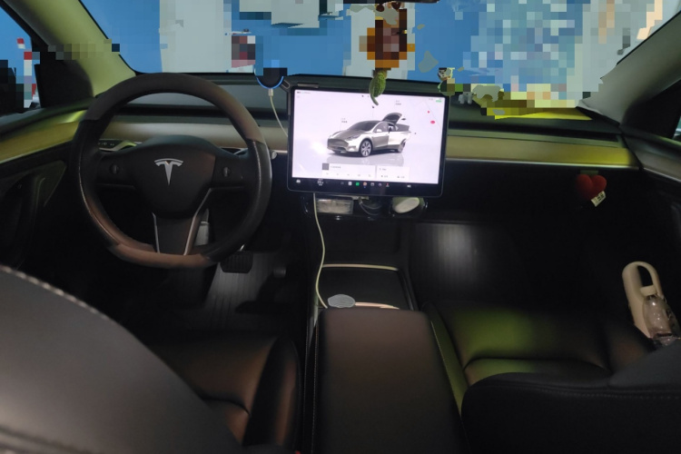 特斯拉 Model Y 2022款 后轮驱动版中控内饰12