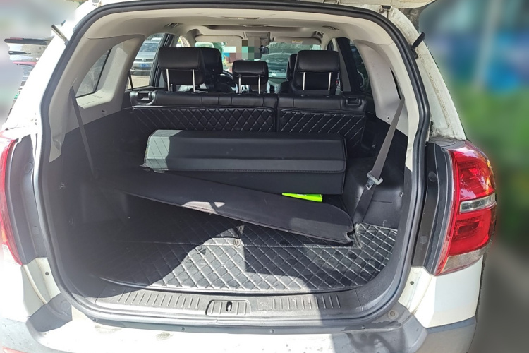 雪佛兰 科帕奇 2015款 2.4L 四驱旗舰版 7座中控内饰23