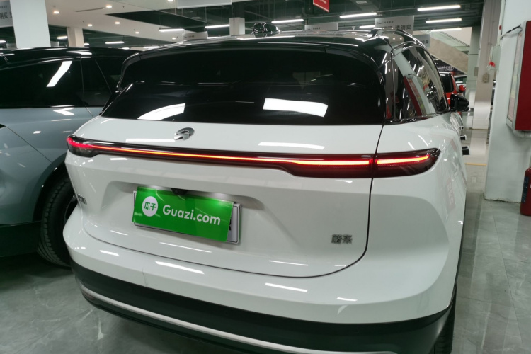 蔚来ES6 2024款 75kWh车身外观6004