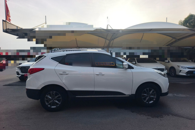 北京现代ix35 2013款 2.0L 自动两驱舒适型GL 国IV车身外观6004