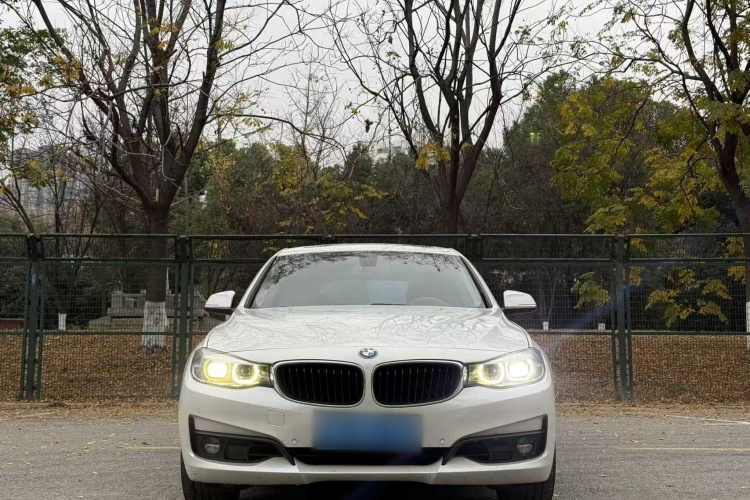 宝马3系GT 2018款 320i 时尚型车身外观6008