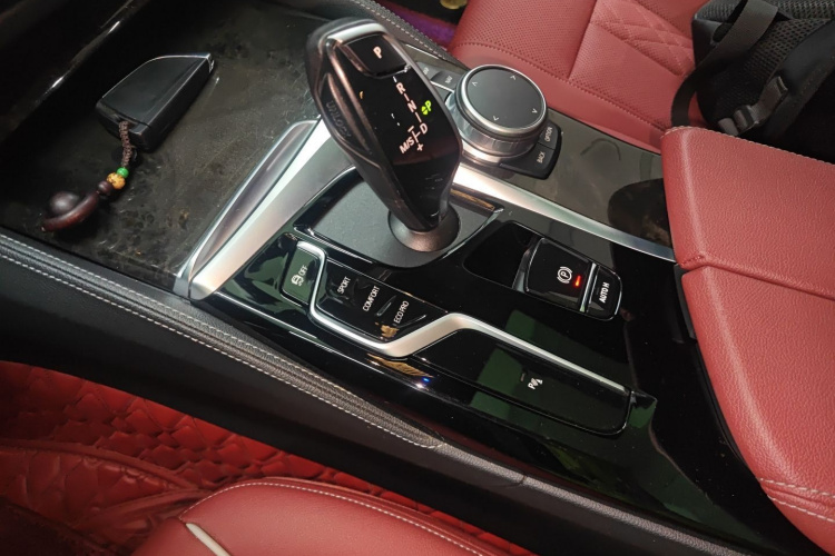 宝马5系 2021款 改款 525Li M运动套装局部细节18