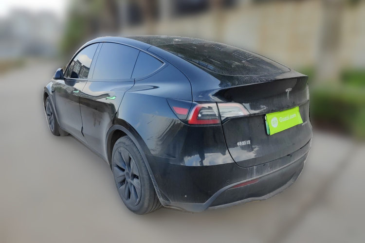 特斯拉 Model Y 2023款 后轮驱动版车身外观5