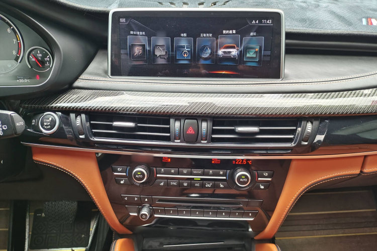 宝马X5 M 2015款 X5 M中控内饰7003