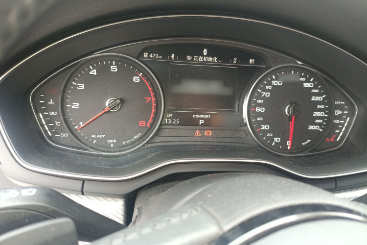 奥迪A4L 2017款 Plus 40 TFSI 时尚型局部细节14