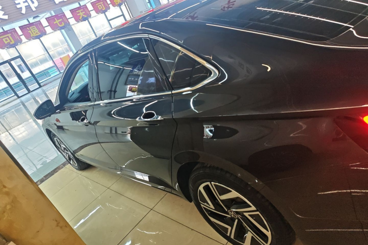 大众 速腾 2023款 300TSI DSG超越版车身外观4