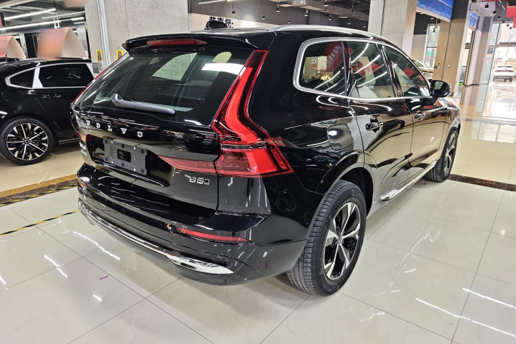 沃尔沃XC60 2026款 B5 四驱智逸豪华版车身外观6006