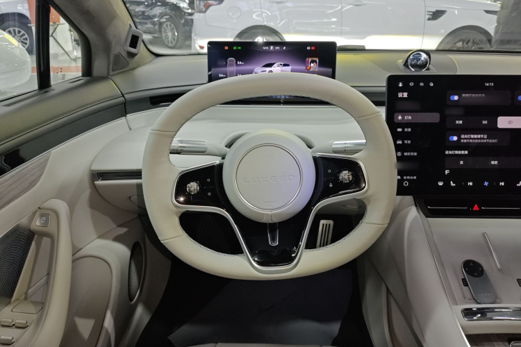 鸿蒙智行 智界S7 2024款 Max+ 后驱超航智驾版中控内饰13