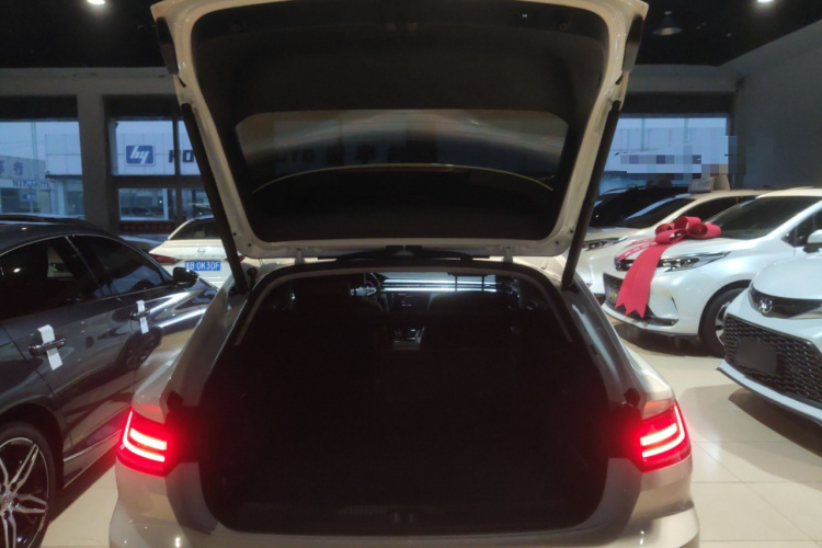 一汽-大众CC 2021款 猎装车 380TSI 猎心版机舱底盘23