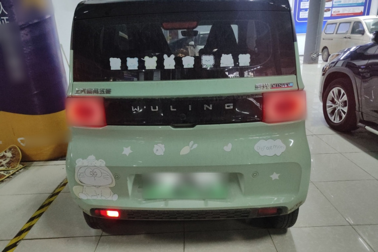 五菱汽车 宏光MINIEV 2021款 马卡龙臻享款 磷酸铁锂车身外观6