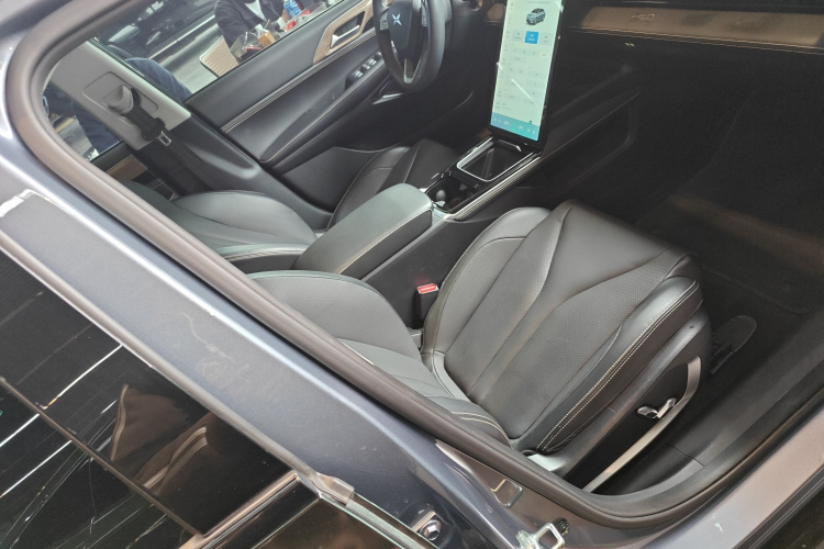 小鹏P5 2022款 550P局部细节41