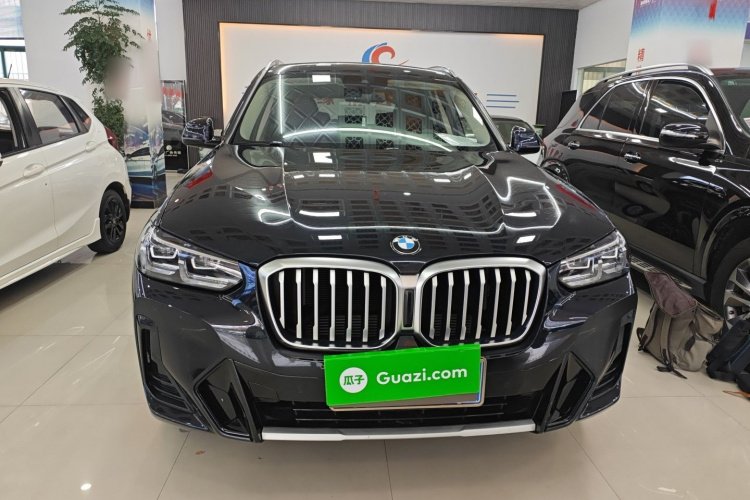 宝马X3 2022款 改款 xDrive25i M运动套装车身外观2