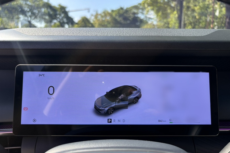 领克07 2024款 EM-P 126长续航 Ultra中控内饰7005