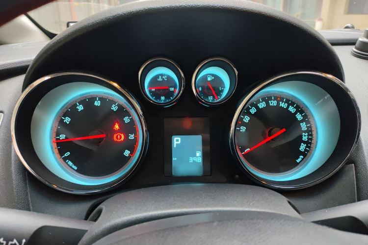 别克 英朗 2014款 XT 1.6L 自动时尚版局部细节14