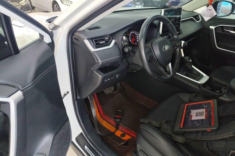 丰田 威兰达 2021款 2.0L CVT两驱豪华版中控内饰20