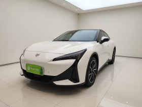 ARCFOX极狐 极狐 阿尔法S5 2024款 560MAX 185kW