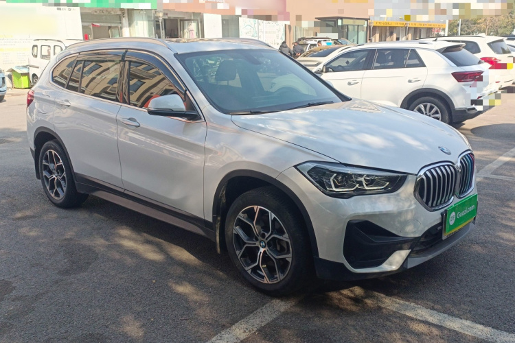 宝马X1 2022款 sDrive25Li 领先型车身外观3