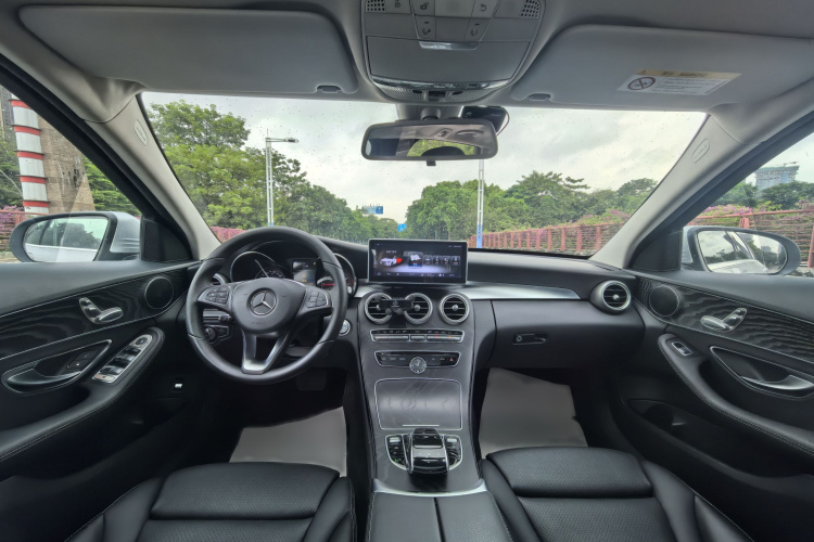 奔驰C级(进口) 2015款 C 200 旅行轿车中控内饰7002