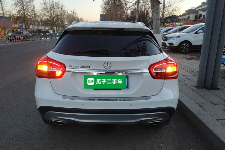 奔驰GLA 2015款 GLA 200 动感型车身外观6