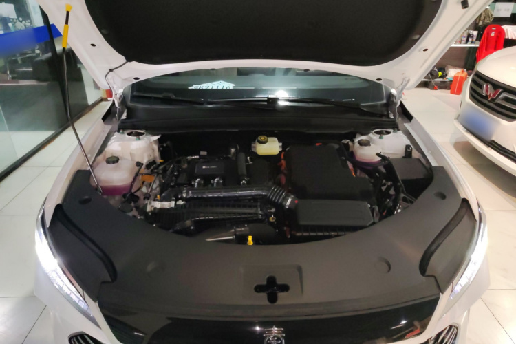 比亚迪 秦PLUS 2025款 DM-i 智驾版 55KM领先型机舱底盘24