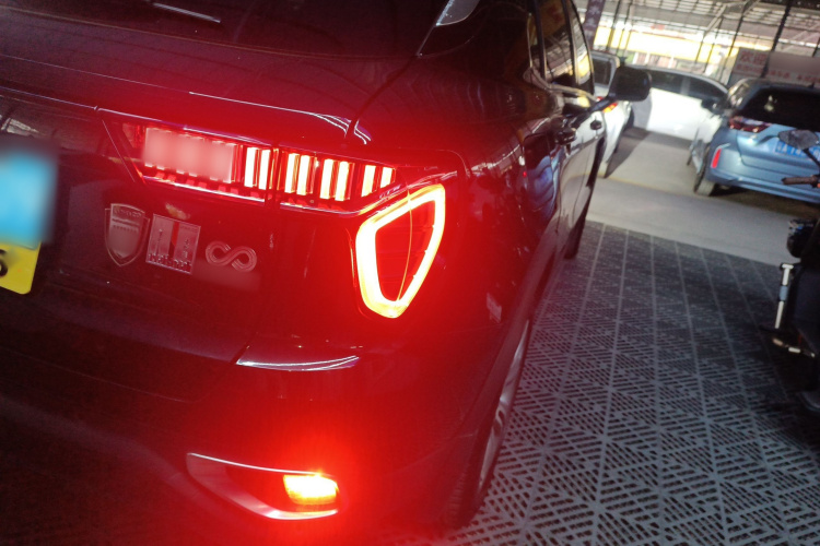 领克01 2019款 2.0T 两驱型Pro版 国VI车身外观6006