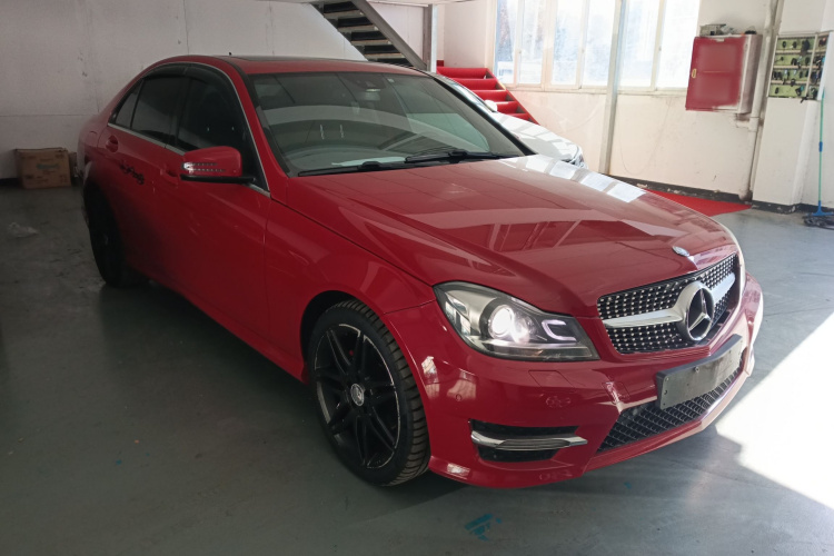 奔驰C级 2013款 C 300 运动型 Grand Edition车身外观3