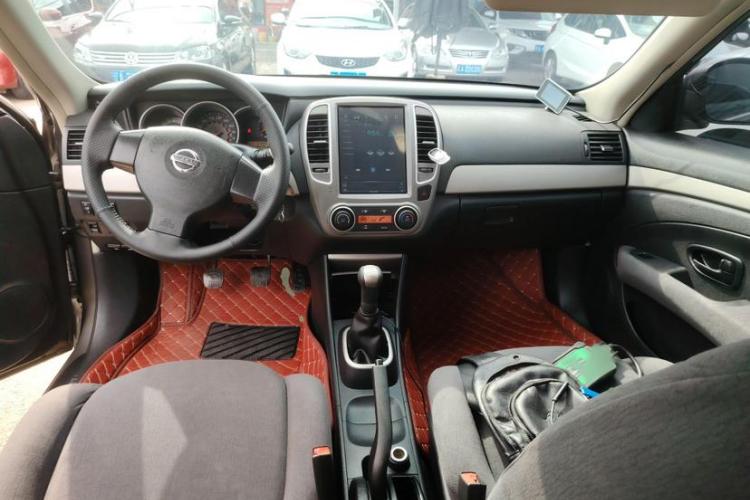 日产 轩逸 2016款 经典 1.6XE 手动领先版中控内饰7001