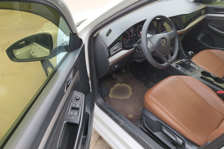 大众 宝来 2019款 改款 1.5L 手动时尚型 国V中控内饰20