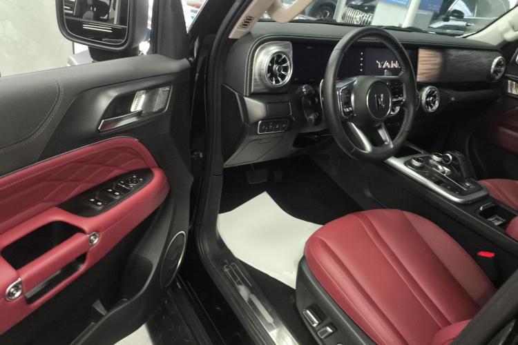 坦克300 2024款 2.0T 征服者中控内饰20