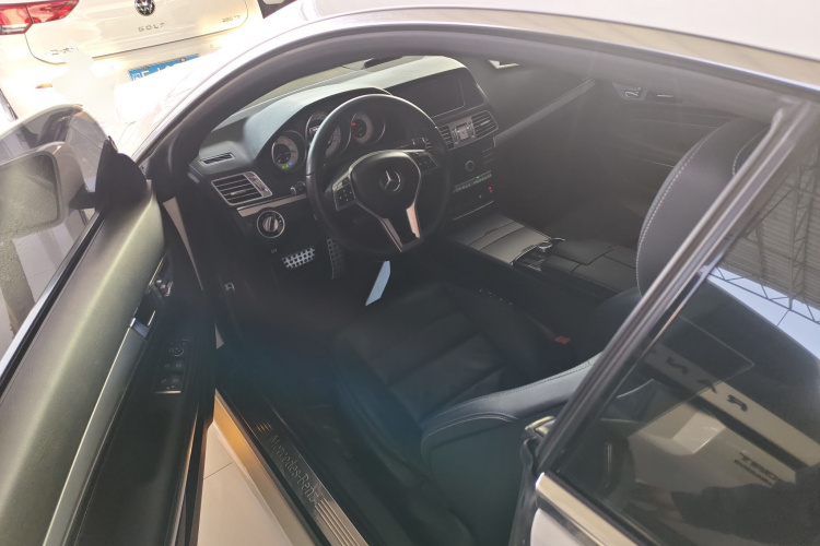 奔驰E级(进口) 2016款 E 200 轿跑车 灵动版中控内饰20