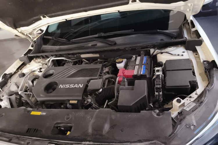 日产 轩逸 2022款 1.6L XL CVT悦享版机舱底盘24