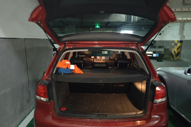 大众 高尔夫 2011款 1.6 自动时尚型局部细节23