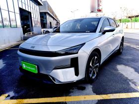 吉利银河 银河L6 2025款 EM-i 140km 星舰版