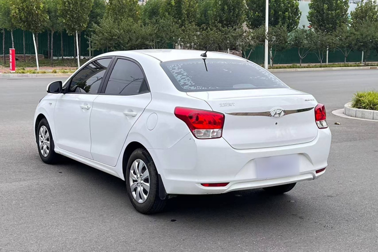 现代 瑞纳 2020款 1.4L 手动GL焕新版车身外观6004