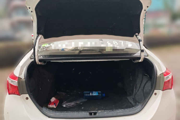 丰田 卡罗拉 2014款 1.6L 手动GL中控内饰23