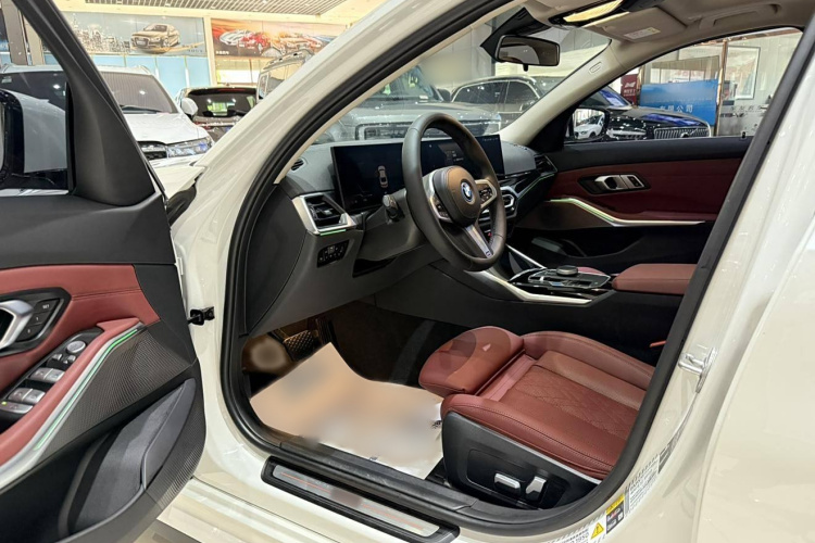 宝马i3 2022款 eDrive 35 L中控内饰7003