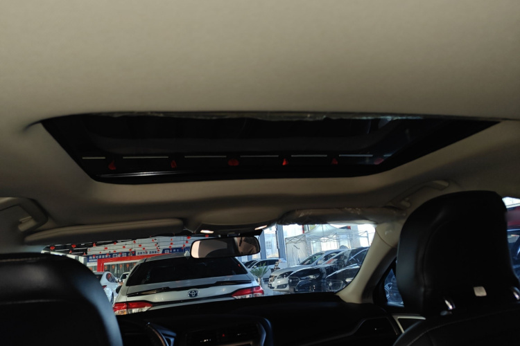 福特 蒙迪欧 2020款 EcoBoost 180 时尚型中控内饰22