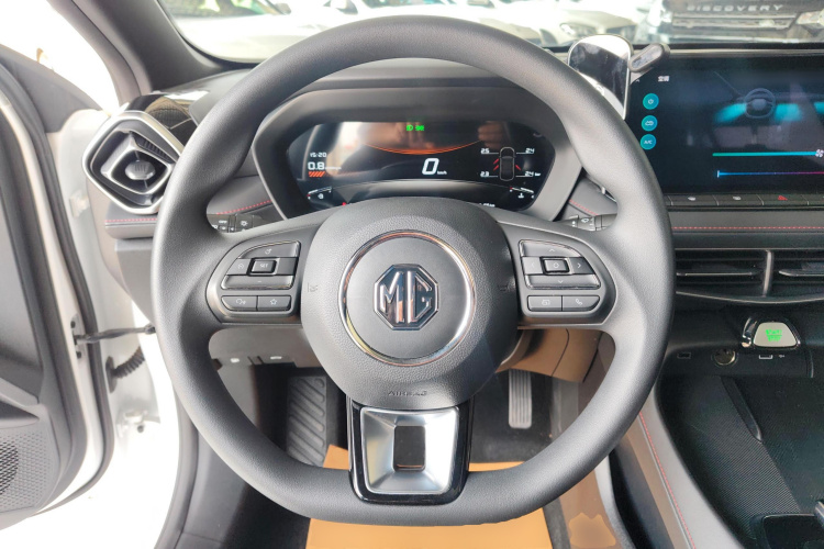 名爵 MG5 2025款 300TGI 全球旗舰版中控内饰13