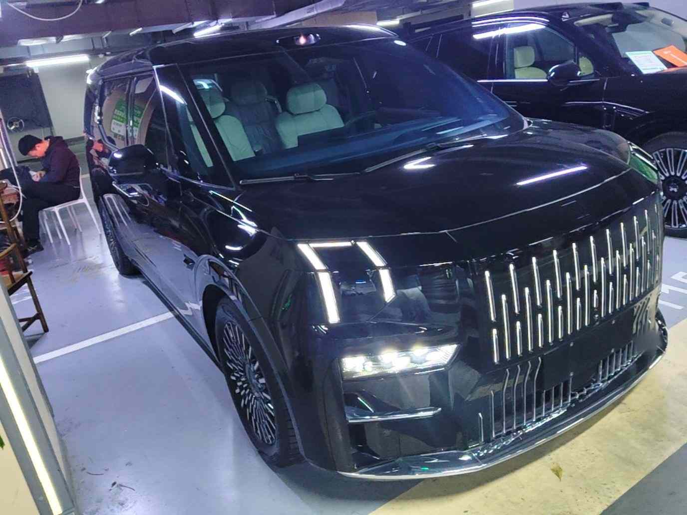 极氪009 2024款 七座过道版 108kWh(5)