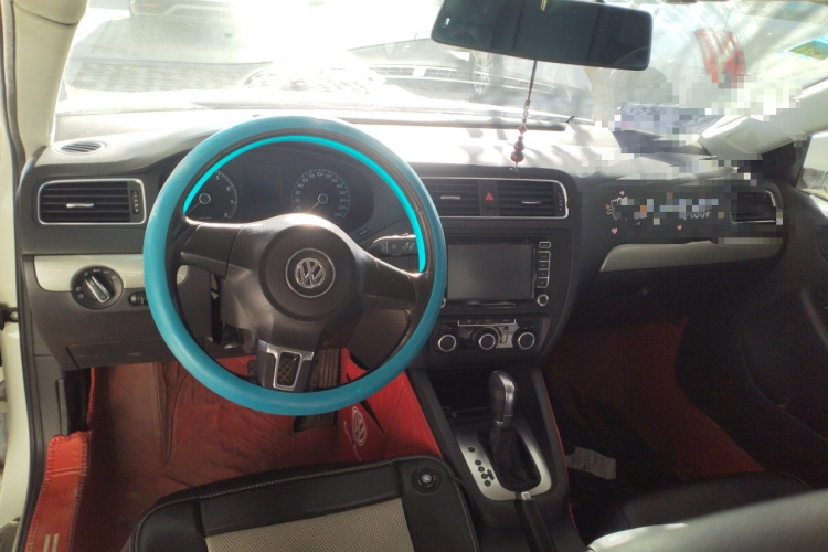 大众 速腾 2014款 1.6L 自动舒适型中控内饰13