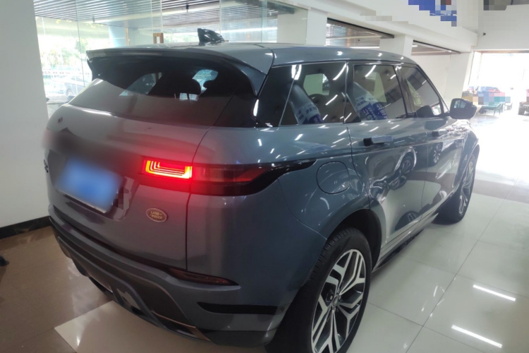 路虎 揽胜极光 2020款 249PS R-DYNAMIC SE 运动科技版车身外观7