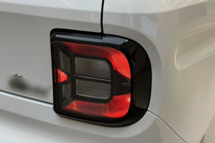 吉利银河 2024款 熊猫mini 200km 耐力熊局部细节9001