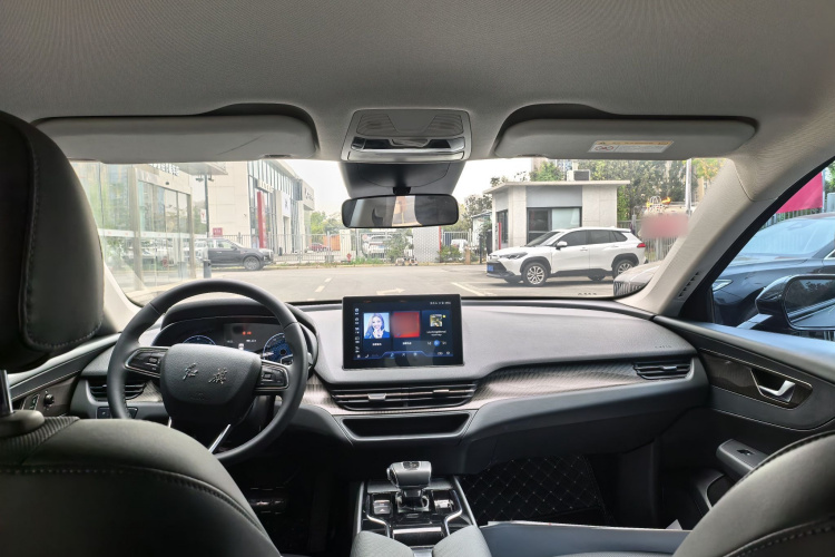 红旗E-QM5 2023款 改款 基础出行版中控内饰7002