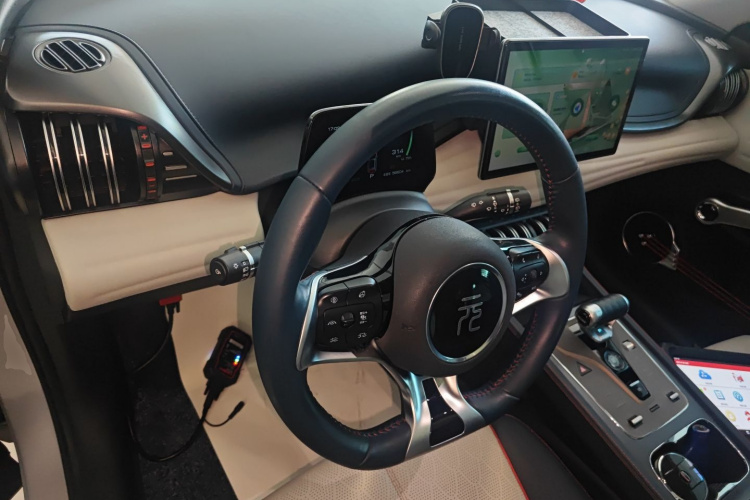 比亚迪 元PLUS 2022款 430KM 尊贵型中控内饰12